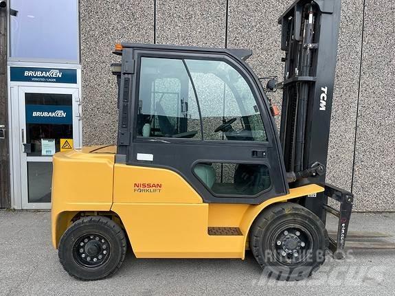 TCM FD40 Chariots diesel