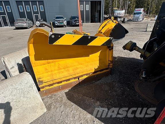 Tellefsdal V-90 Chasse neige
