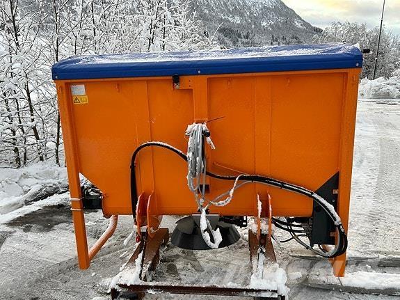  Traxos S15 VEP-490 Sableuse et saleuse