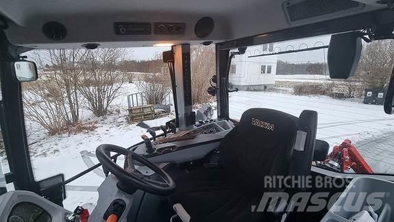 Valtra G135A Tracteur