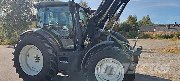 Valtra G135V Tracteur