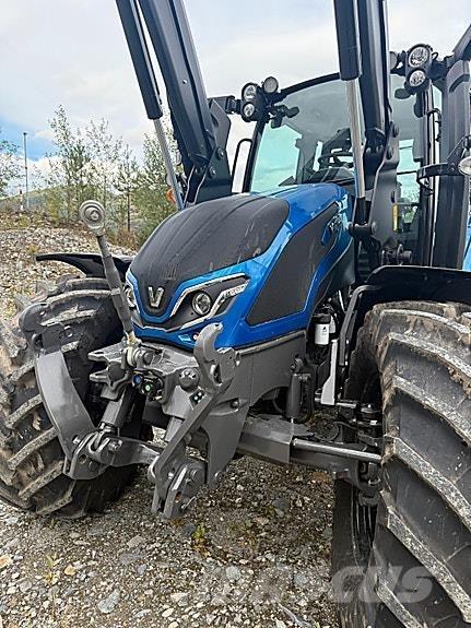 Valtra G135V Tracteur