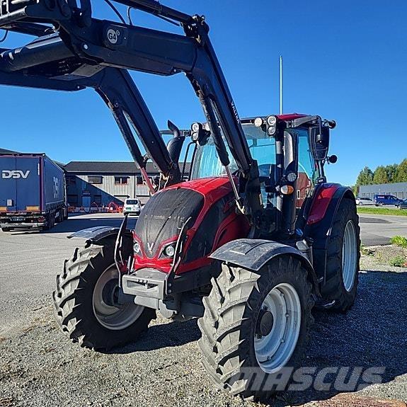 Valtra N-104 Tracteur