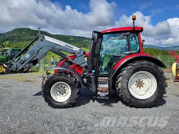 Valtra N 104 H5 Tracteur