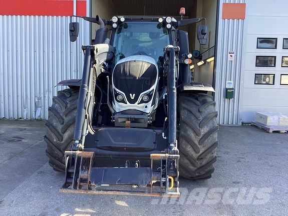 Valtra N 114E Tracteur