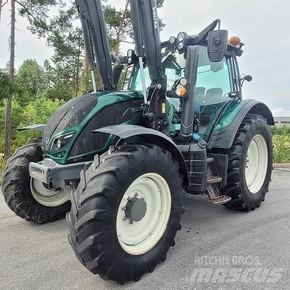 Valtra N114 Tracteur