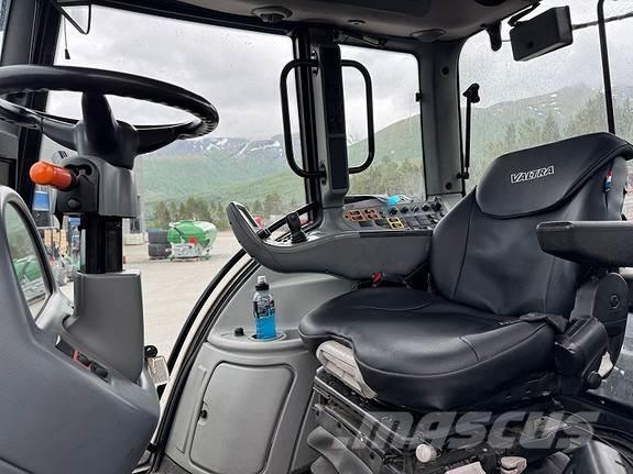 Valtra N122 Tracteur