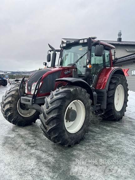 Valtra N163 Tracteur