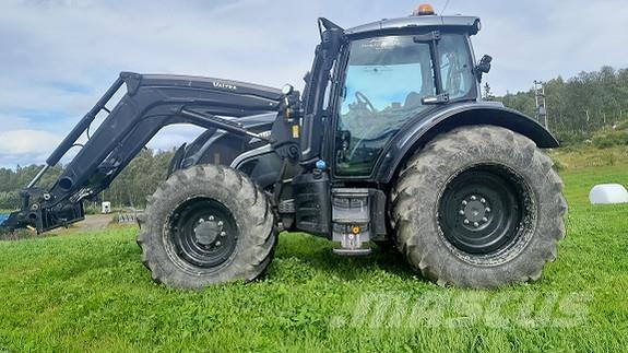 Valtra N174 Tracteur