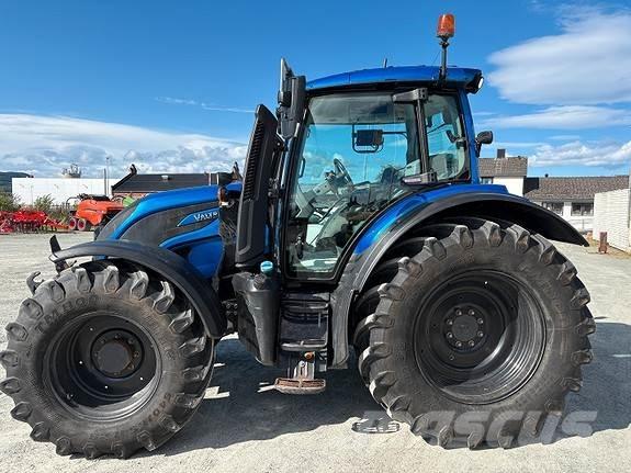 Valtra N174 Direct Tracteur