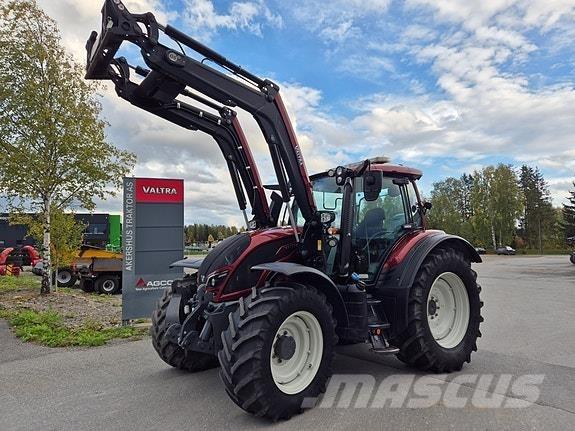 Valtra N174V Tracteur