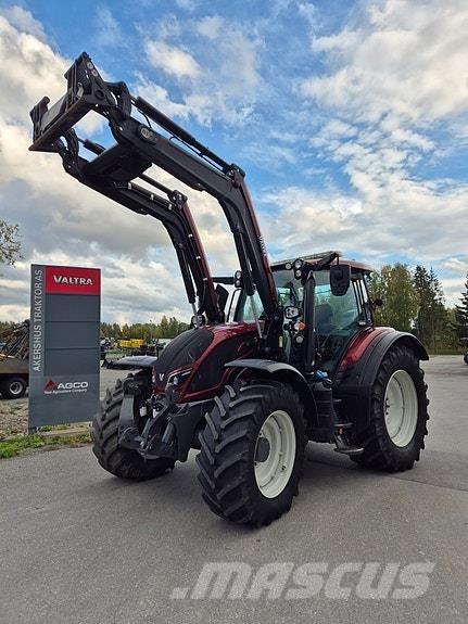 Valtra N174V Tracteur