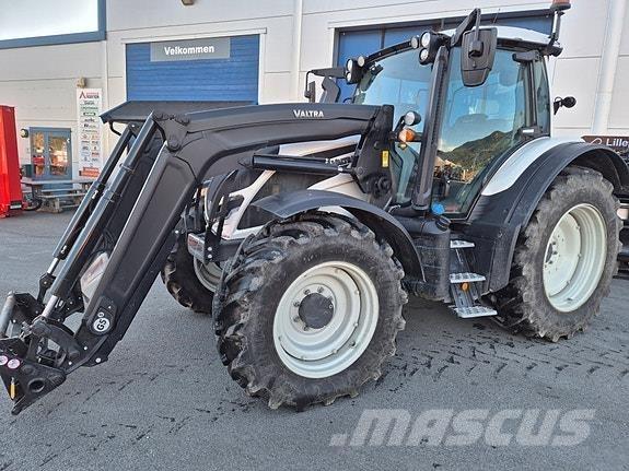 Valtra N175D. Tracteur