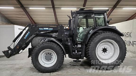 Valtra T182 Tracteur