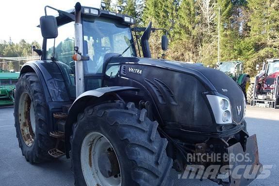 Valtra T213 Versu Tracteur