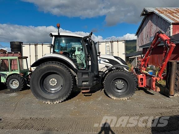 Valtra T214 Versu Tracteur