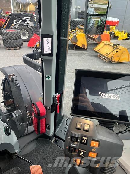 Valtra T234D Tracteur