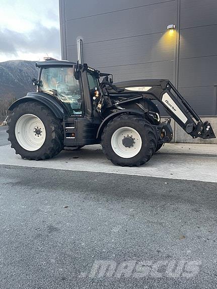Valtra T235 Direct Tracteur