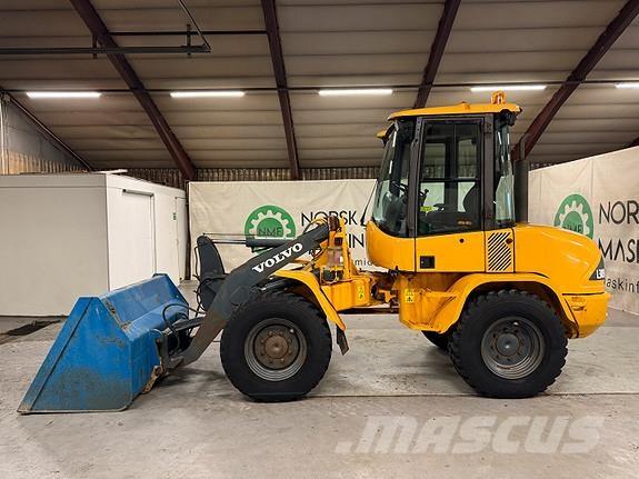 Volvo L30B Chargeuse sur pneus