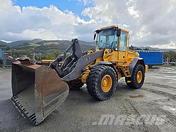 Volvo L90E Chargeuse sur pneus