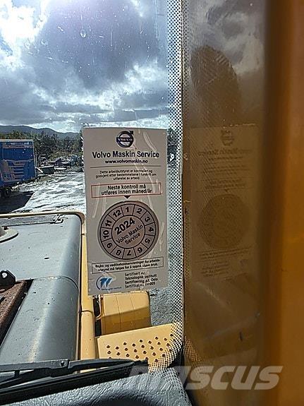 Volvo L90E Chargeuse sur pneus