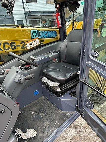  XC6-2506E Chariot télescopique