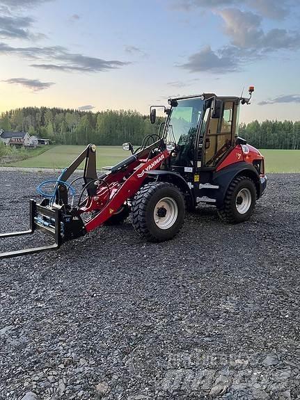 Yanmar V7 Chargeuse sur pneus
