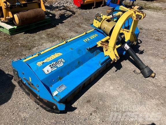 Zanon TFZ 2250 Autres matériels de fenaison