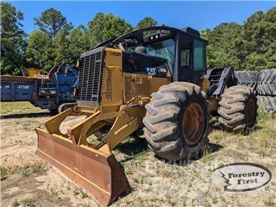 CAT 525C Débusqueur