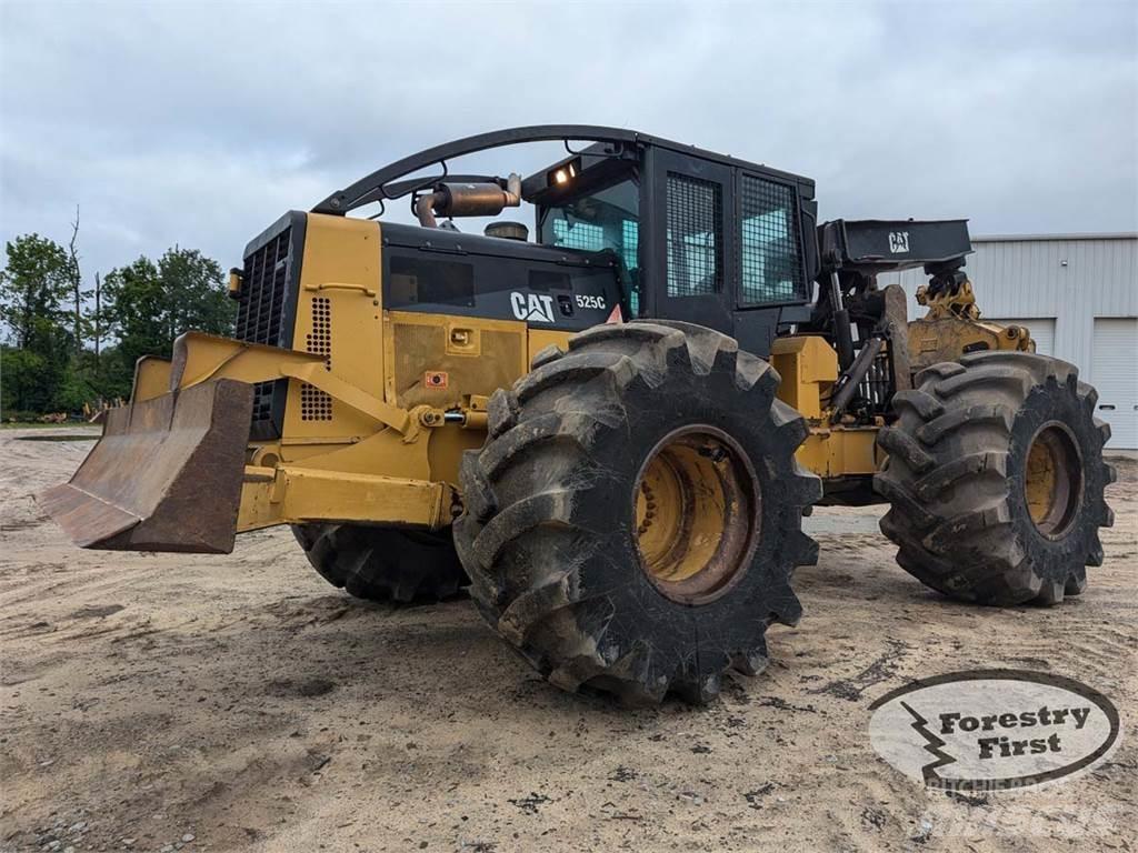 CAT 525C Débusqueur