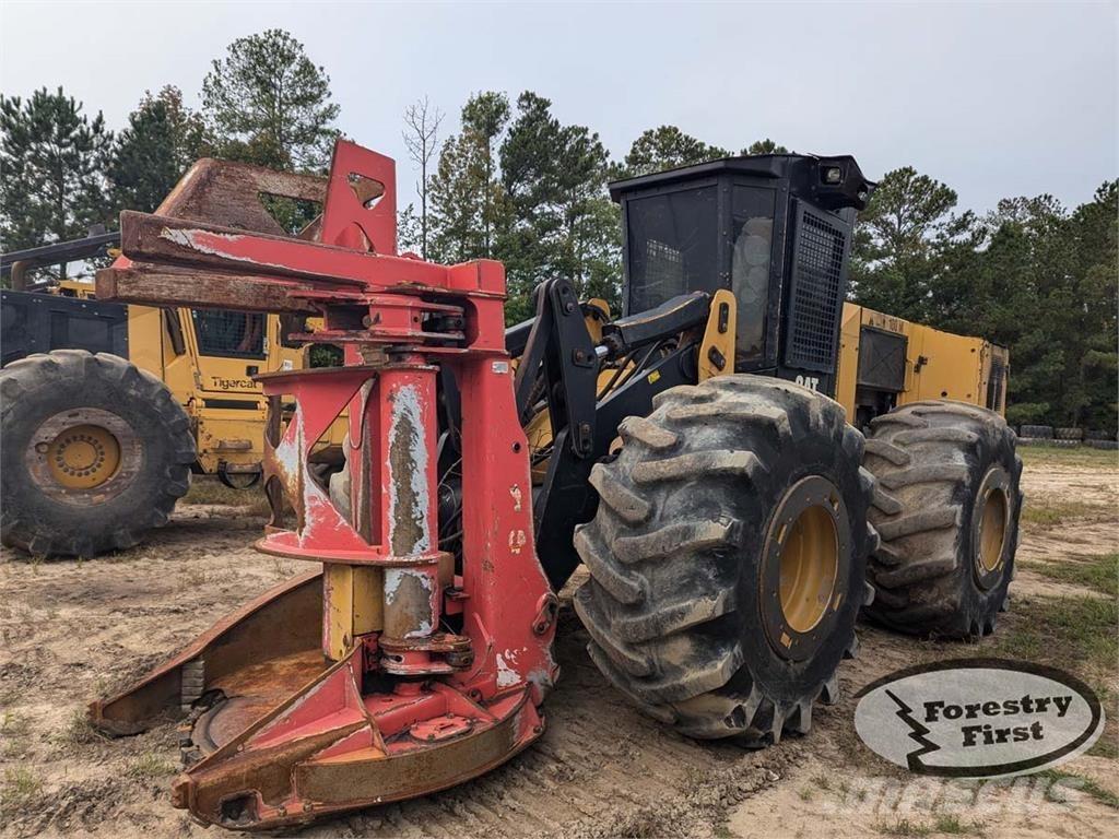 CAT 563D Abatteuse groupeuse