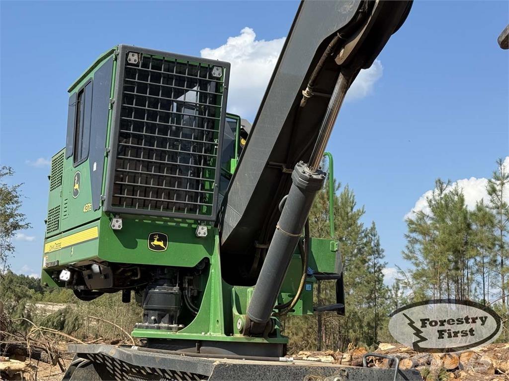 John Deere 437E Chargeuse forestière