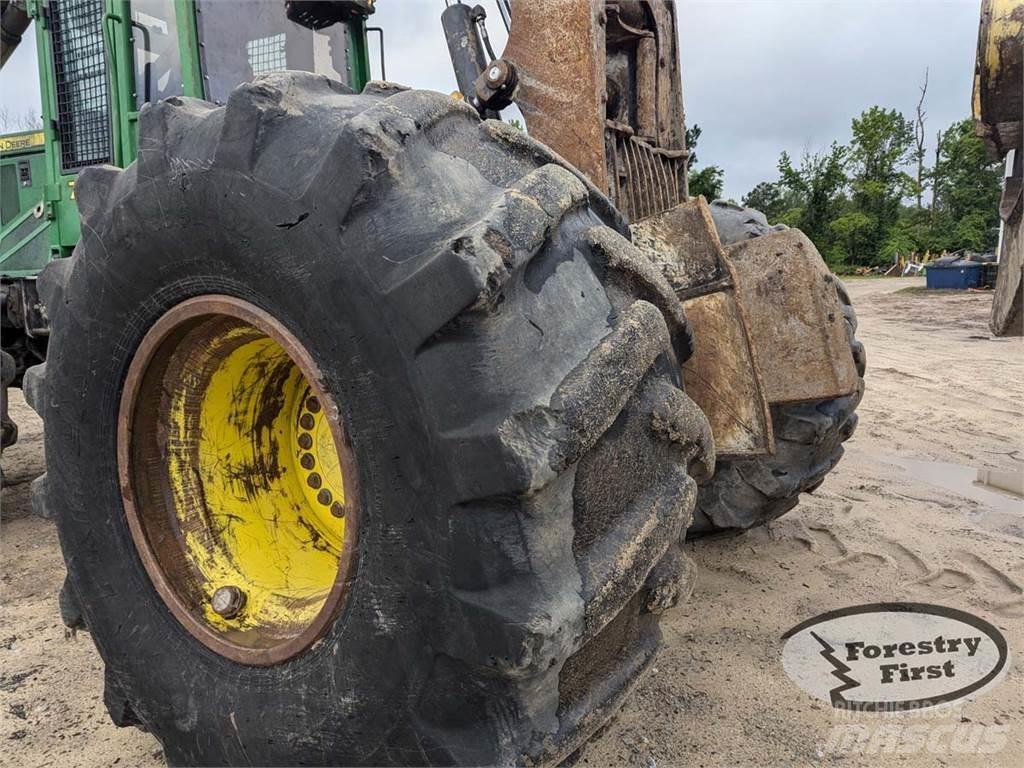 John Deere 748H Débusqueur