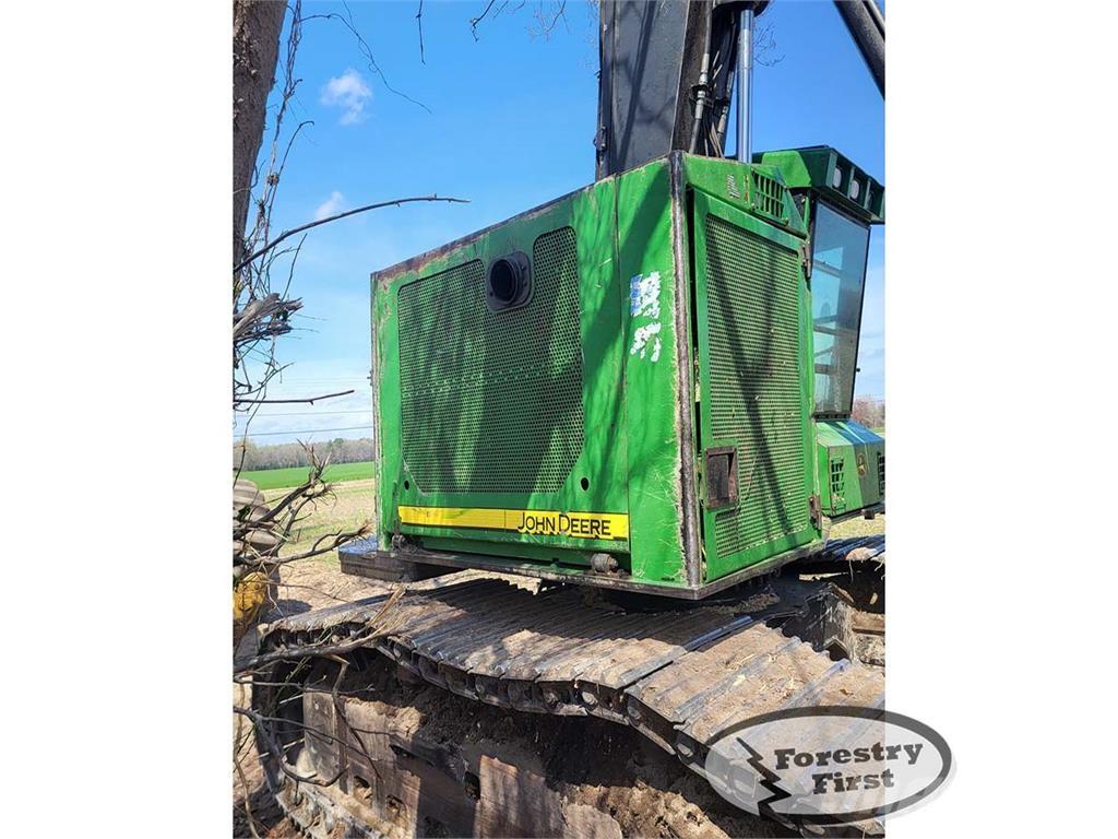 John Deere 753J Abatteuse groupeuse