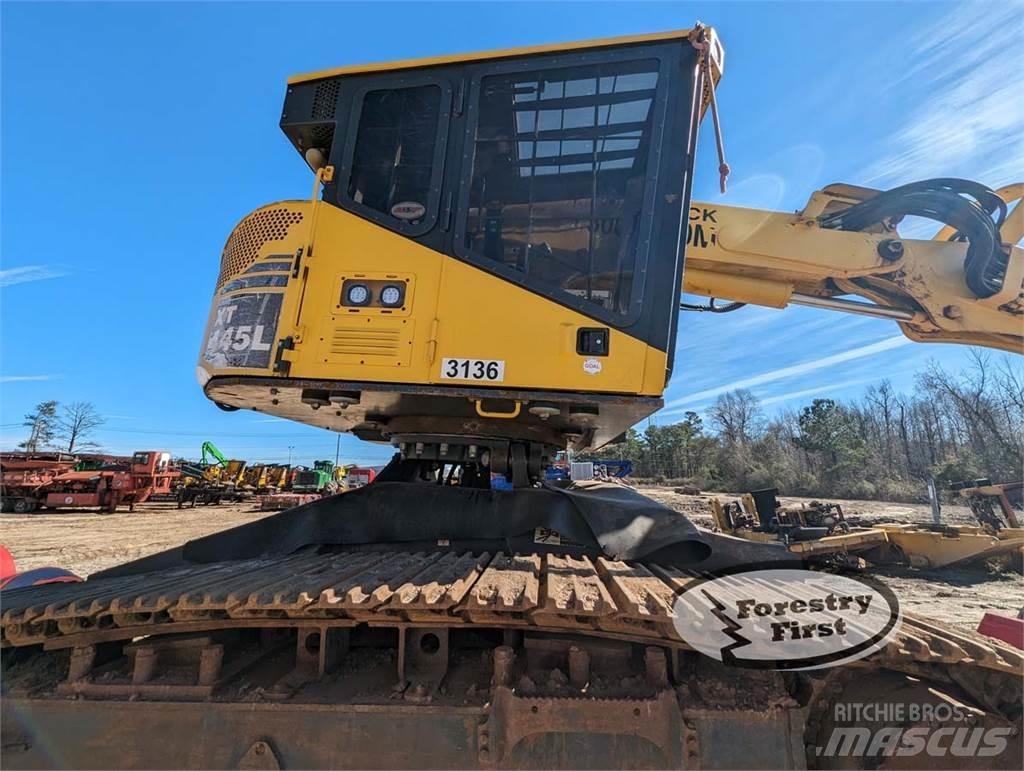 Komatsu XT445L-3 Abatteuse groupeuse