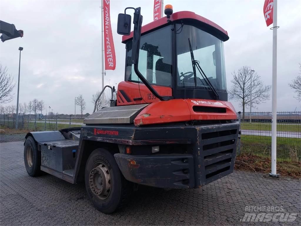 Terberg TT223 Tracteur de manœuvre
