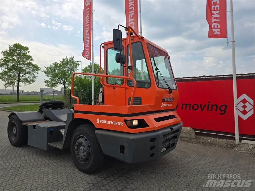 Terberg YT182 Tracteur de manœuvre