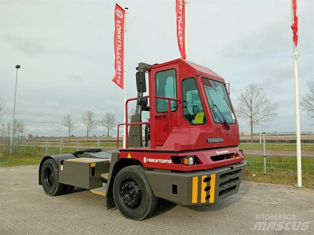 Terberg YT220 Tracteur de manœuvre