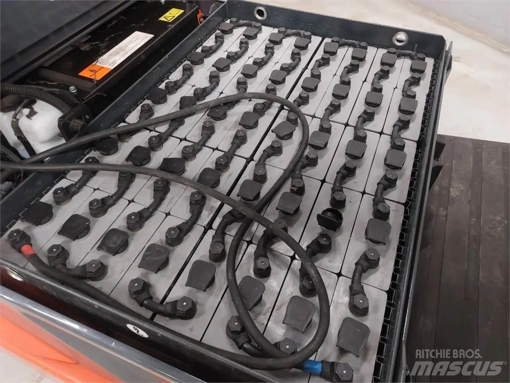 Toyota 8FBMKT25 Chariots élévateurs électriques