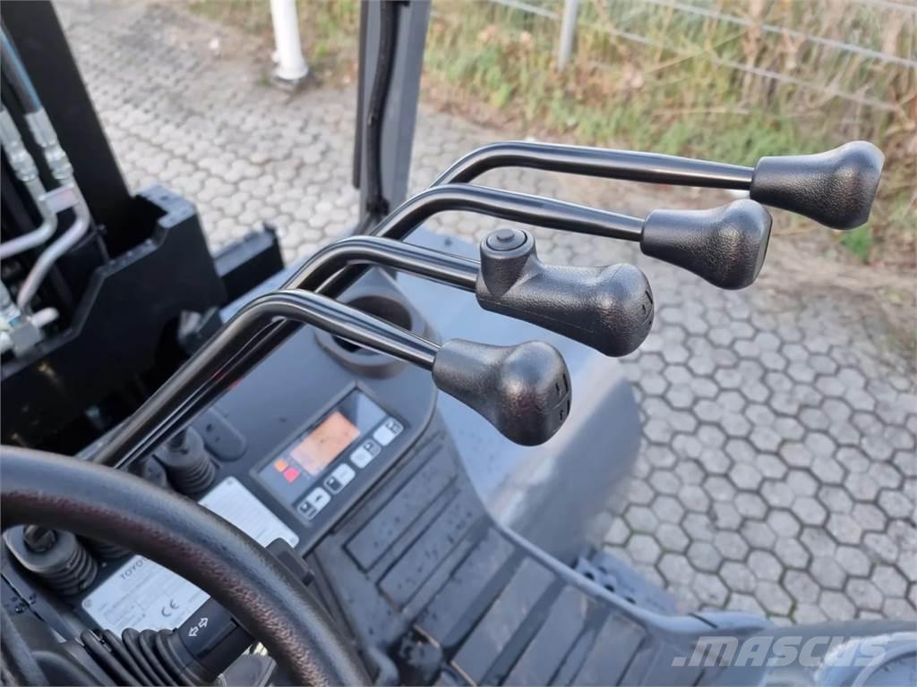 Toyota 8FD70F Chariots diesel