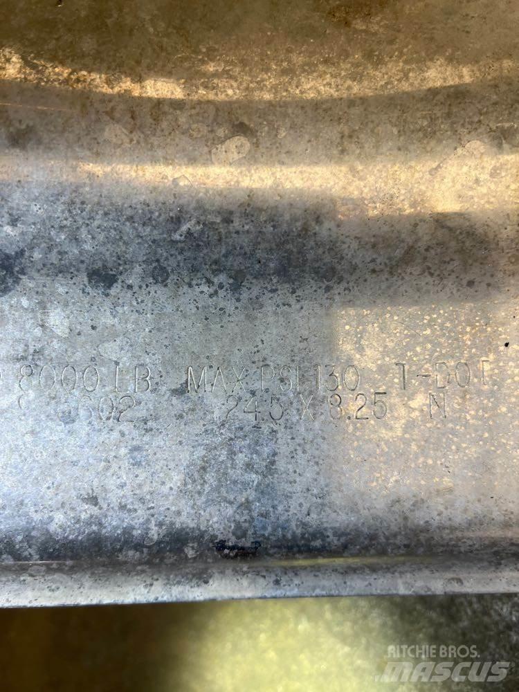 Alcoa  Pneus, roues et jantes