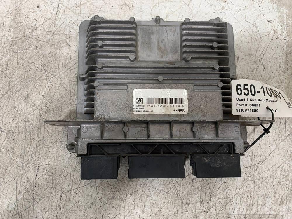 Ford F-550 Cabines