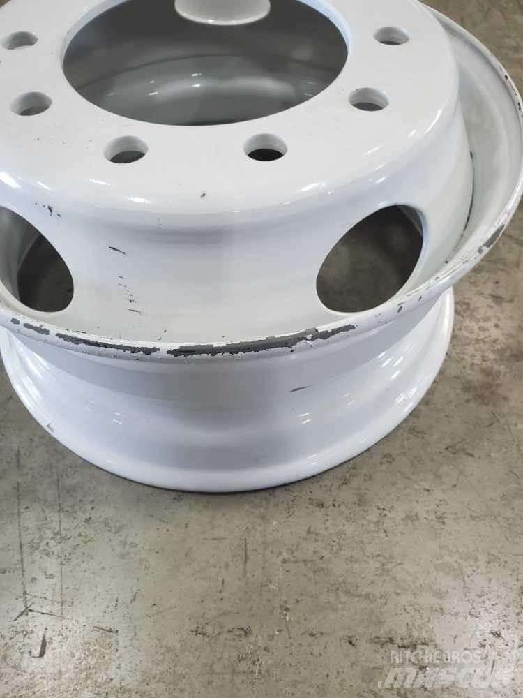 Ford F750 Pneus, roues et jantes