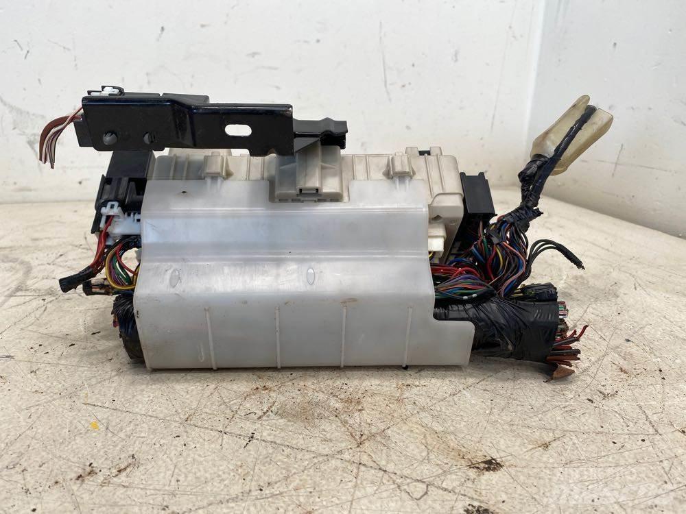 GMC W4500 Electronique
