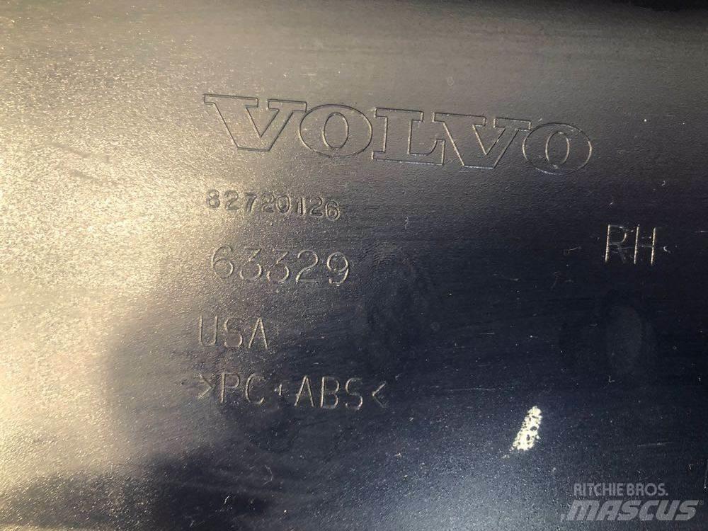 Volvo VNL Cabines