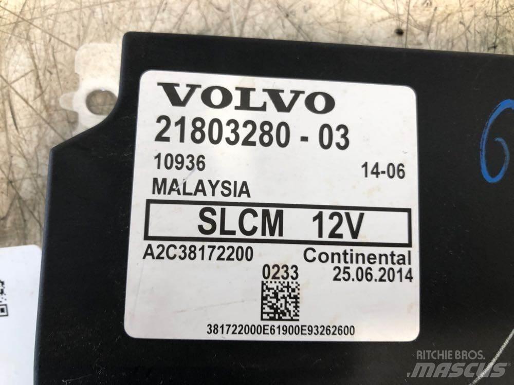 Volvo VNL Cabines