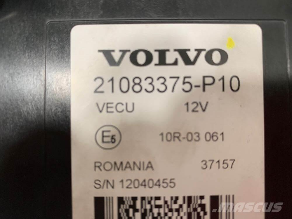Volvo VNL Cabines