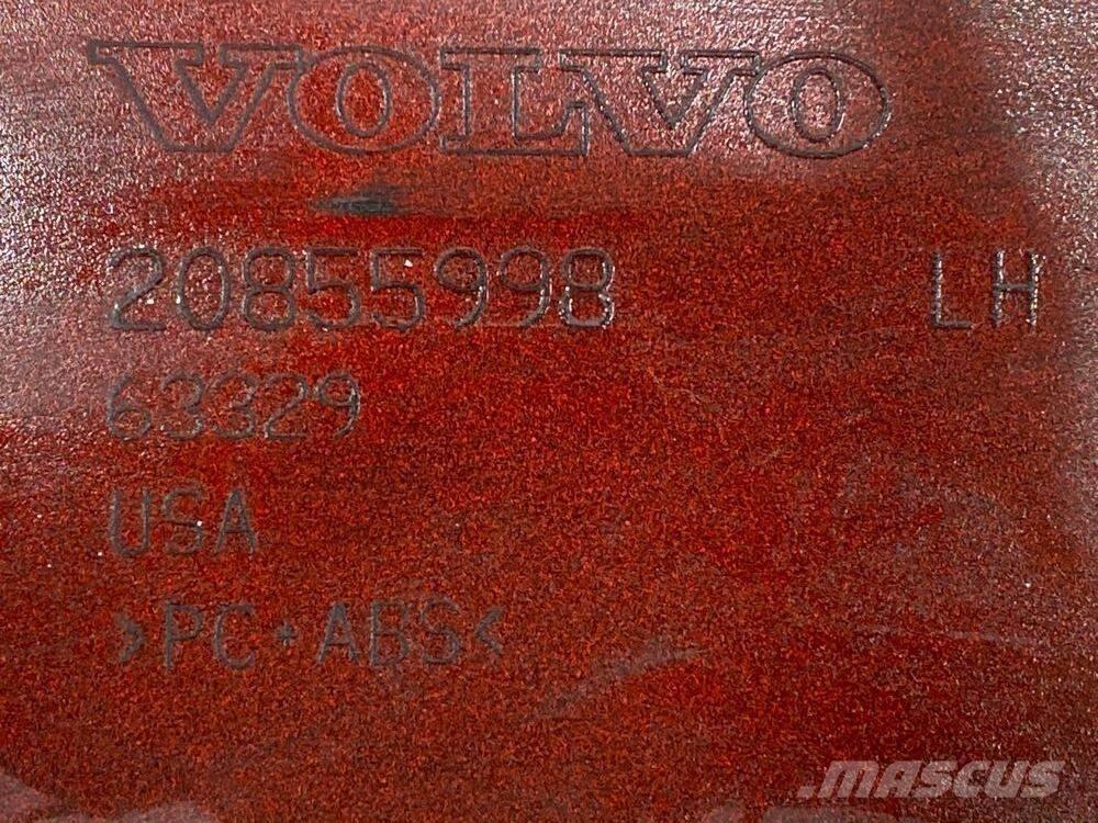 Volvo VNL Cabines
