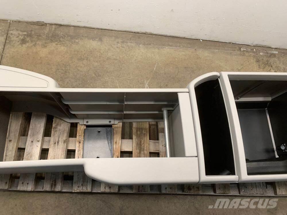 Volvo VNL Cabines