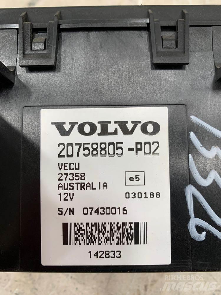 Volvo VNL Cabines